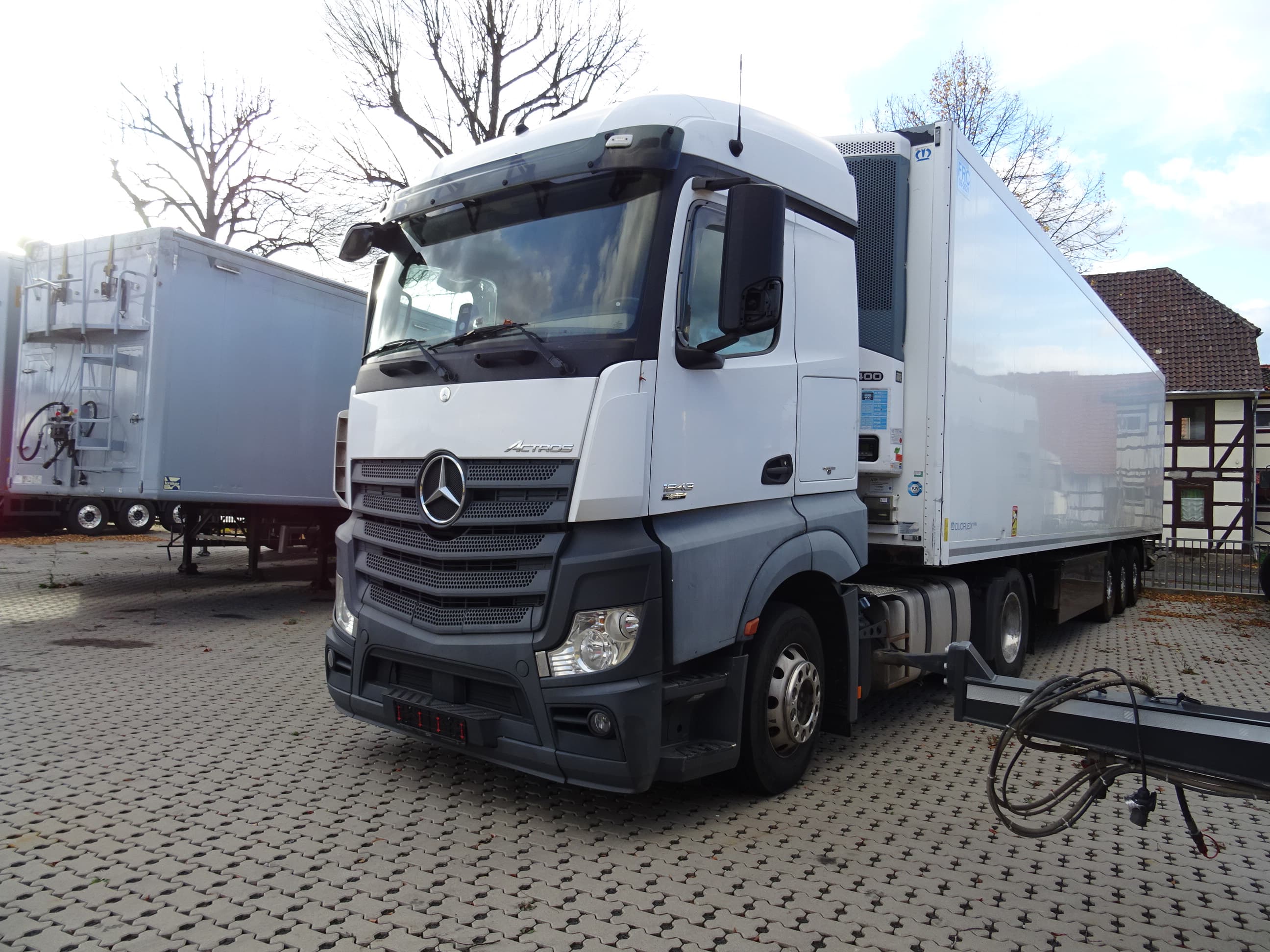 E45063 4