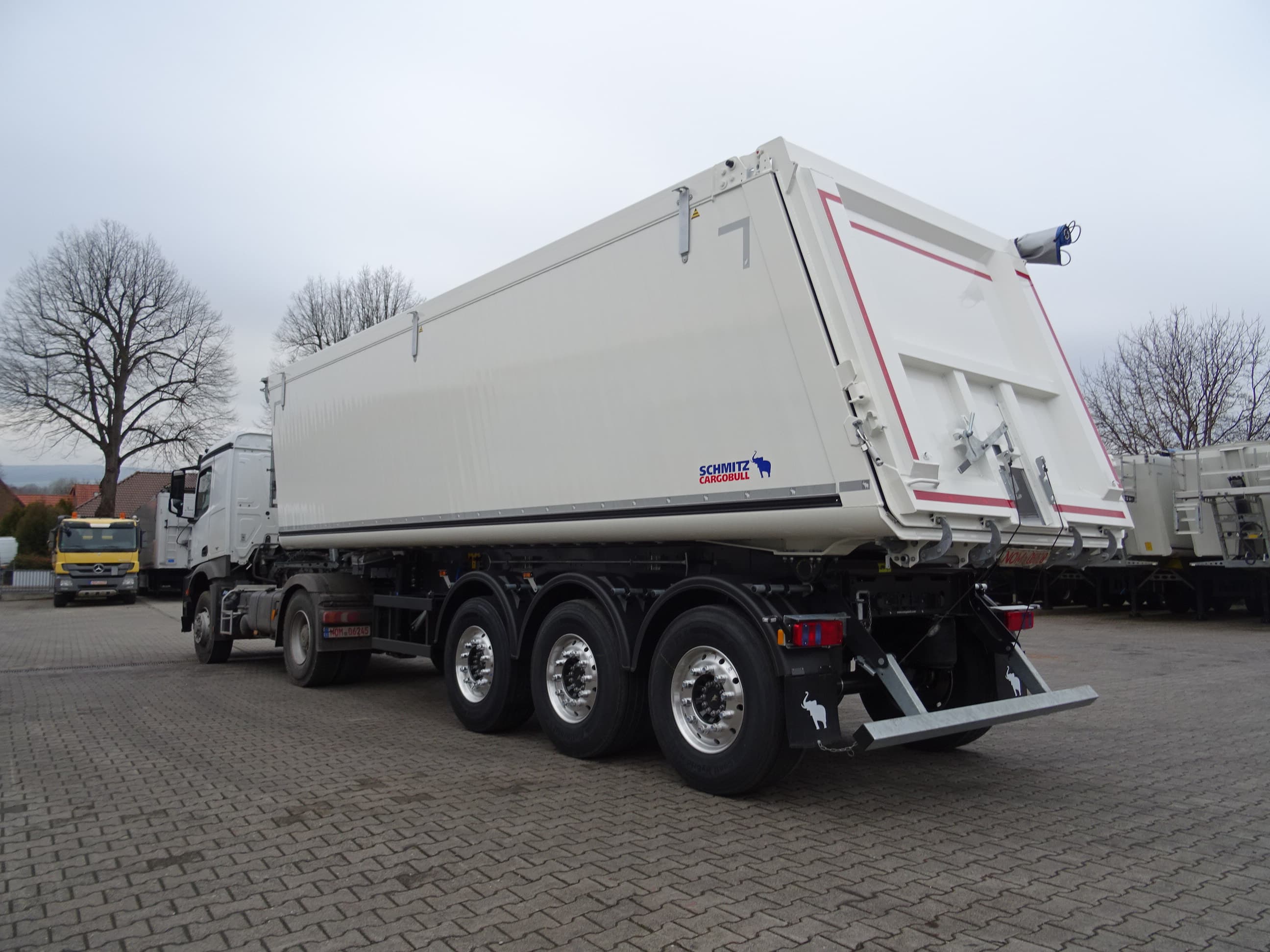 Schmitz Cargobull SKI 44 m³/Vermietung! 9