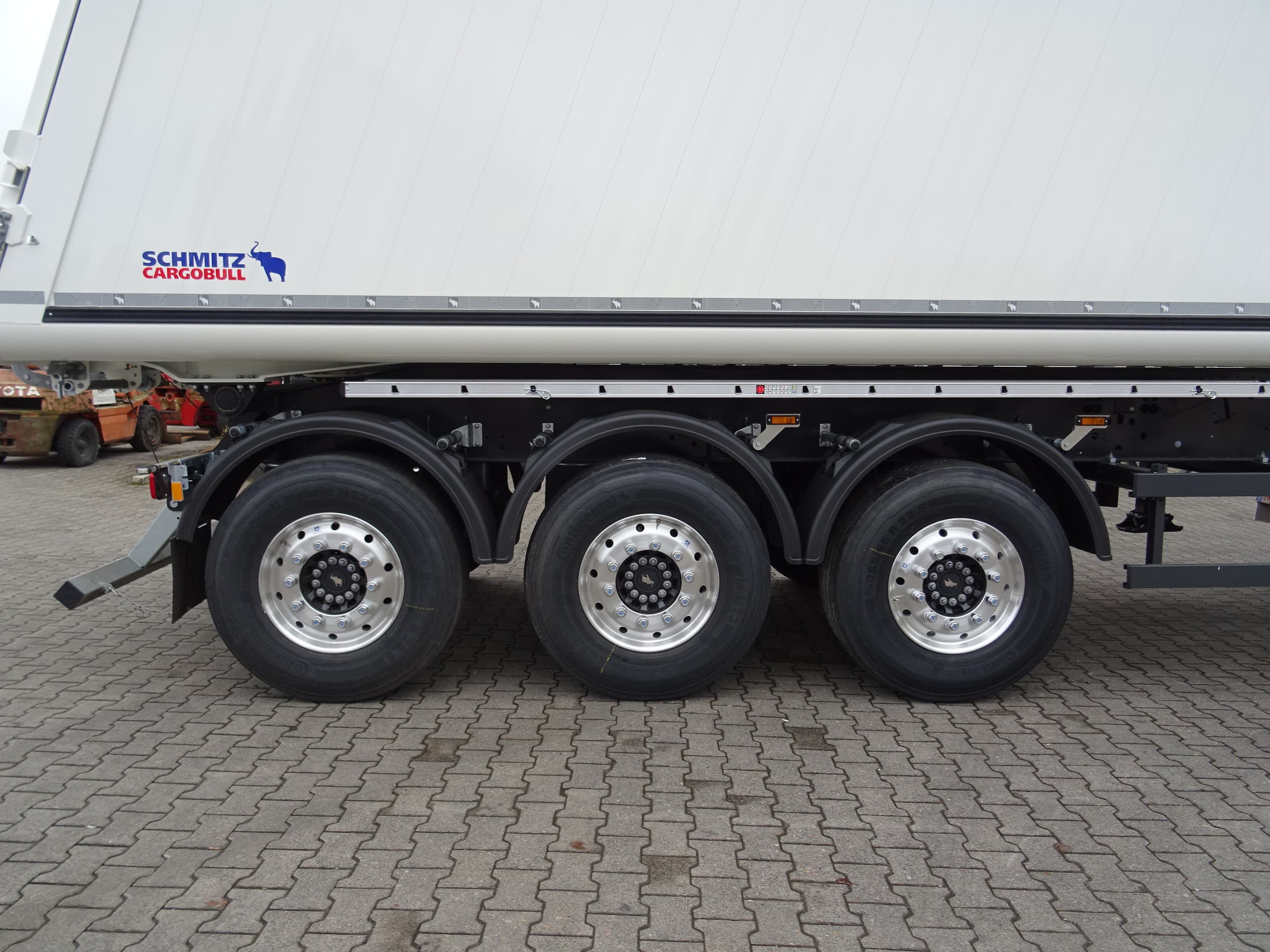 Schmitz Cargobull SKI 44 m³/Vermietung! 17