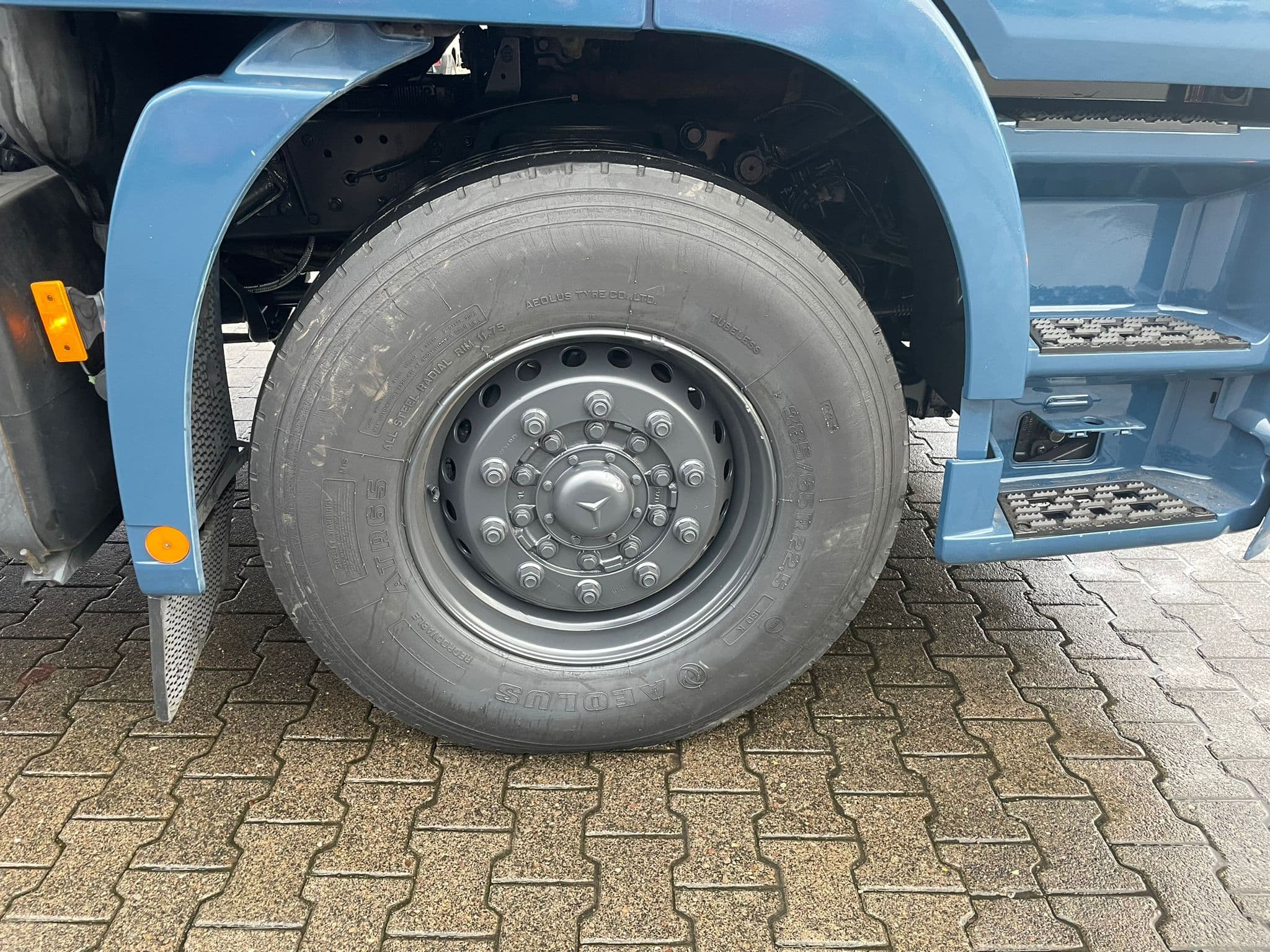 E46025 6