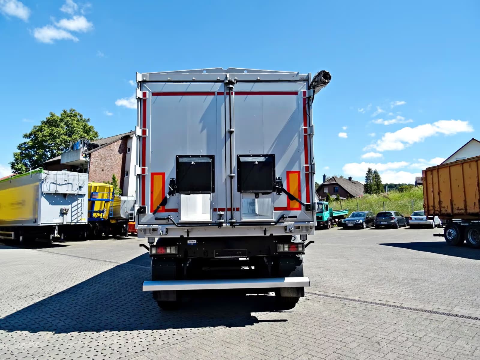 Langendorf 52m³ / Lg 5940 Kg / Vermietung 14